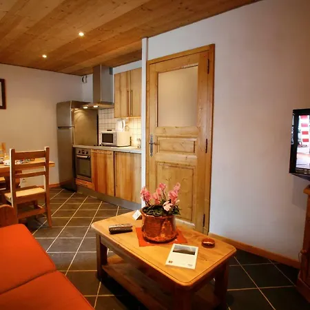 Chez Le Marquis Du Pontet Apartment Valloire Exterior photo