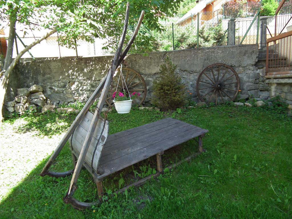 Chez Le Marquis Du Pontet Appartement