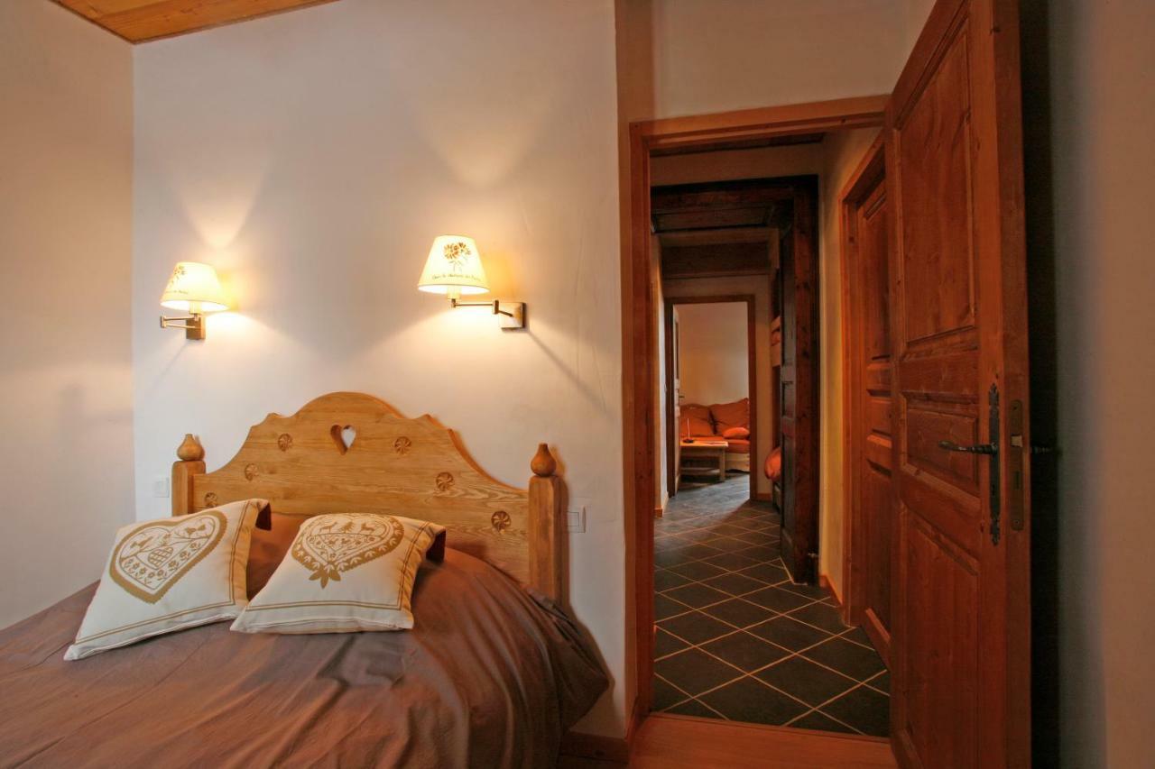 Chez Le Marquis Du Pontet Apartment *